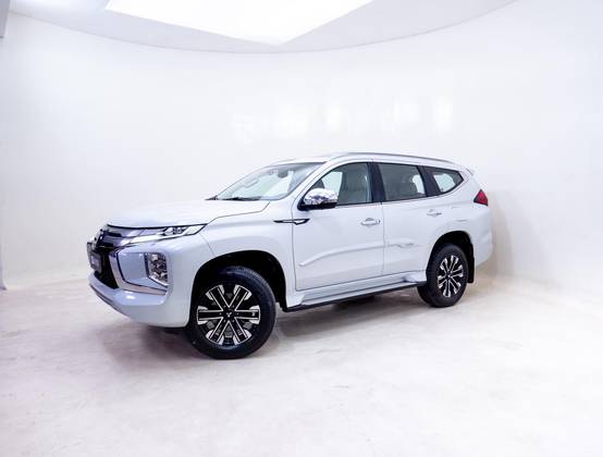 MITSUBISHI PAJERO SPORT 2.4 16V MIVEC TURBO DIESEL HPE-S AWD AUTOMÁTICO MITSUBISHI PAJERO SPORT 2.4 16V MIVEC TURBO DIESEL HPE-S AWD AUTOMÁTICO